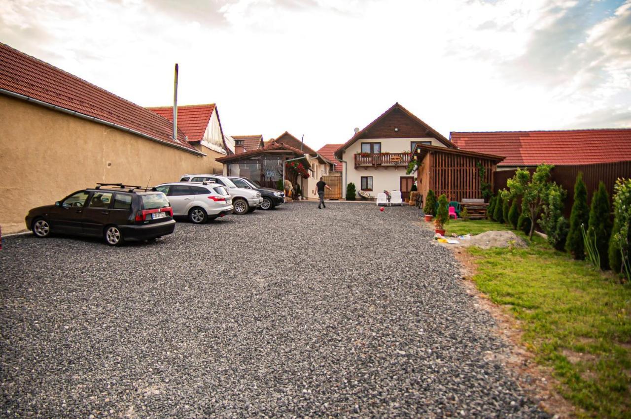 Casa Iancu Hotel Jina Eksteriør billede