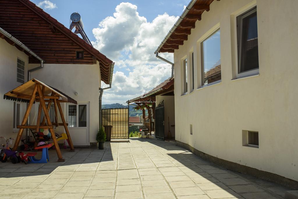 Casa Iancu Hotel Jina Eksteriør billede